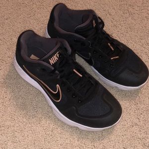 NEW Nike turf shoes - black and magenta